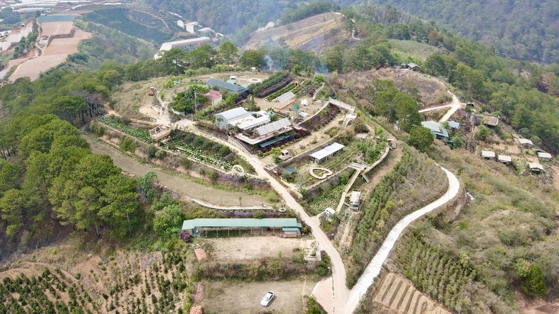 Đà Lạt (Lâm Đồng): Ngang nhiên chiếm đường đi chung, xây dựng khu du lịch trên đất nông nghiệp