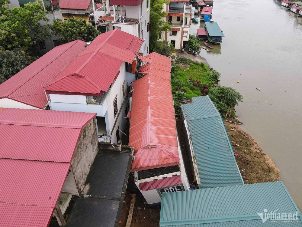 Bắc Ninh đề xuất tháo dỡ tất cả các nhà đã sụt lún ở bờ sông Cầu