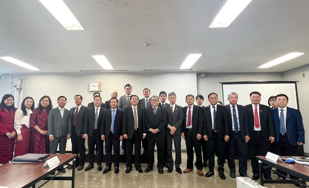 Đoàn công tác tỉnh Bình Định làm việc với Cục Kinh tế, thương mại và công nghiệp Kansai, Nhật Bản
