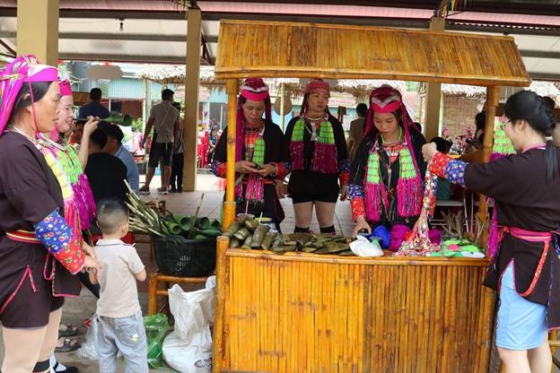 Tiên Yên (Quảng Ninh): Chợ Phiên Hà Lâu nét văn hóa người Dao