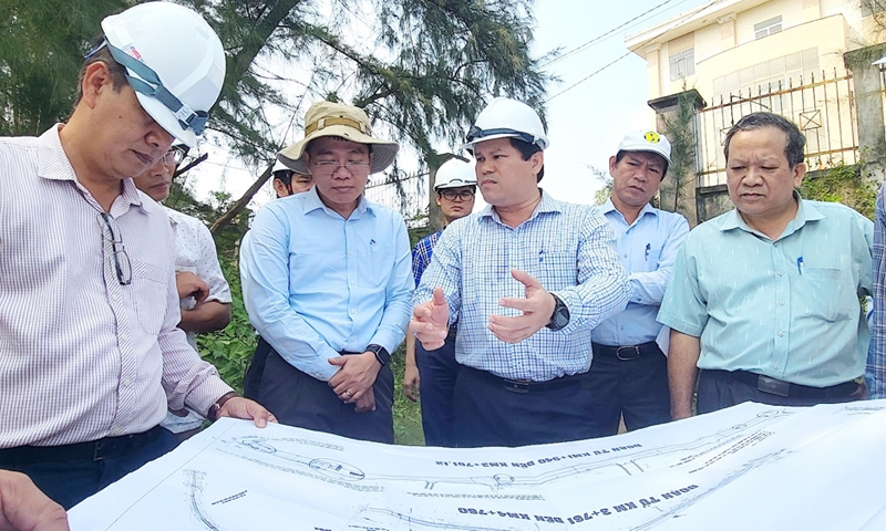 Mặt bằng cản tiến độ nhiều dự án hạ tầng lớn ở Khu kinh tế Dung Quất
