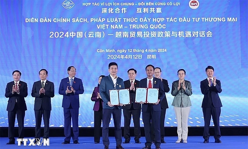 Chủ tịch Quốc hội đánh giá cao hợp tác của tỉnh Vân Nam với địa phương Việt Nam