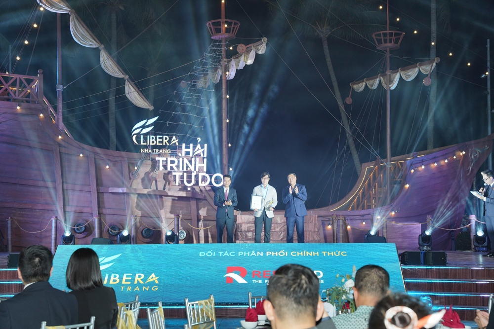 Redland chính thức phân phối siêu đô thị biển Libera Nha Trang