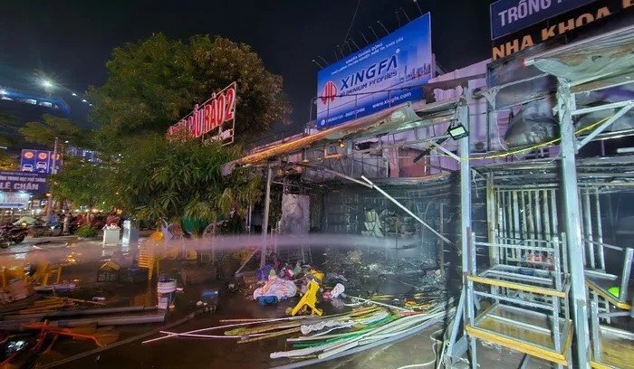 Hải Phòng: Cháy lớn 4 nhà dân trên đường Võ Nguyên Giáp