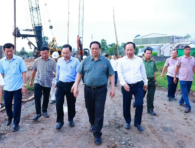 Thủ tướng yêu cầu đảm bảo tiến độ các dự án hạ tầng trọng điểm ở Cần Thơ