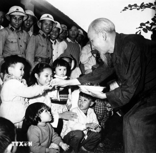 134 năm Ngày sinh Chủ tịch Hồ Chí Minh: Tháng Năm nhớ Bác