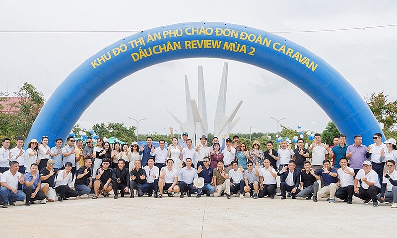 Đoàn chương trình Caravan “Dấu chân review” tham quan dự án Khu đô thị Ân Phú