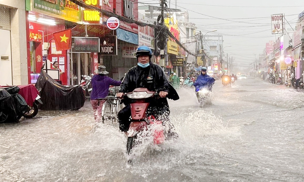 Thành phố Hồ Chí Minh vẫn còn 13 điểm ngập do mưa
