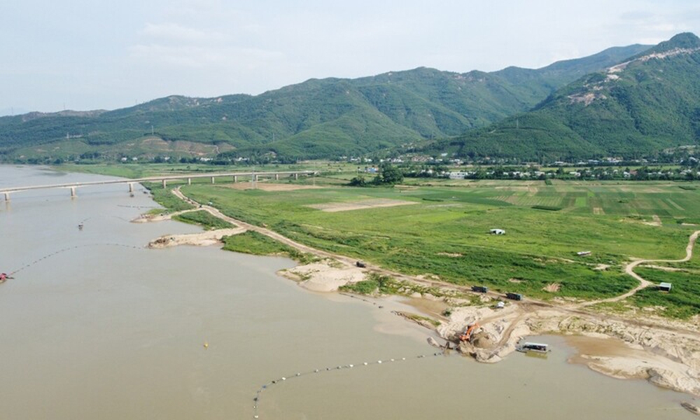 Quảng Nam: Xử lý nghiêm việc khai thác khoáng sản cầm chừng, gây khan hiếm vật liệu để tăng giá bán