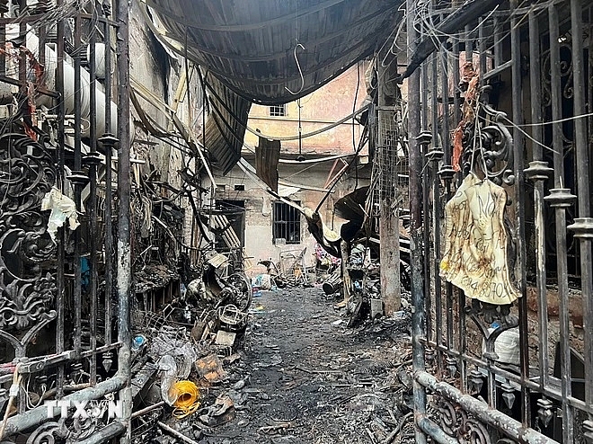 Hà Nội: Thông tin ban đầu về vụ cháy tại phường Trung Hòa khiến 14 người tử vong