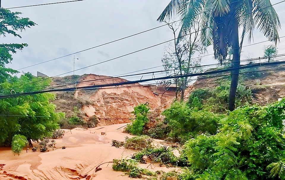 Bình Thuận: Dự án Sentosa Villa thi công chưa tuân thủ các quy định gây sạt lở nghiêm trọng