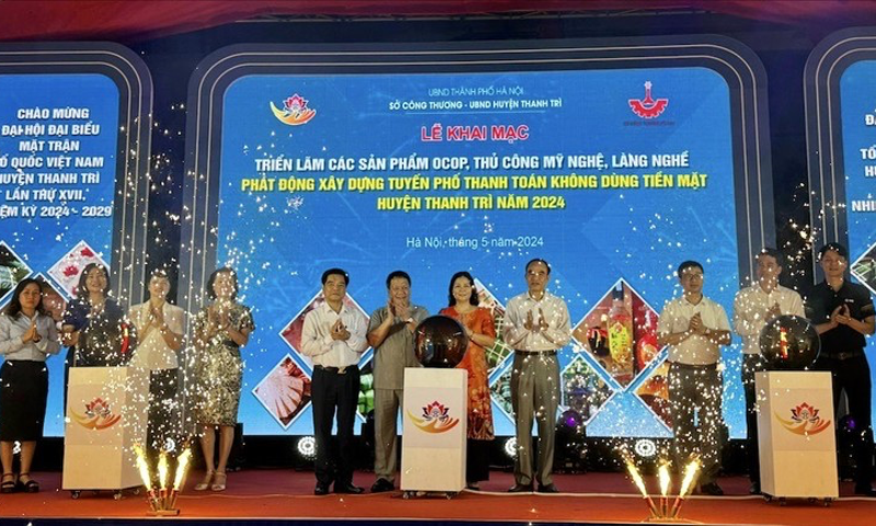Khai mạc Triển lãm các sản phẩm OCOP, thủ công mỹ nghệ và làng nghề huyện Thanh Trì
