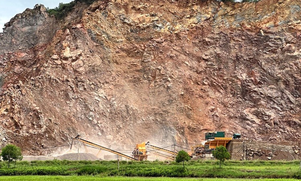 Ninh Bình: Xử lý nghiêm những tồn tại, vi phạm đối với các mỏ đất, đá