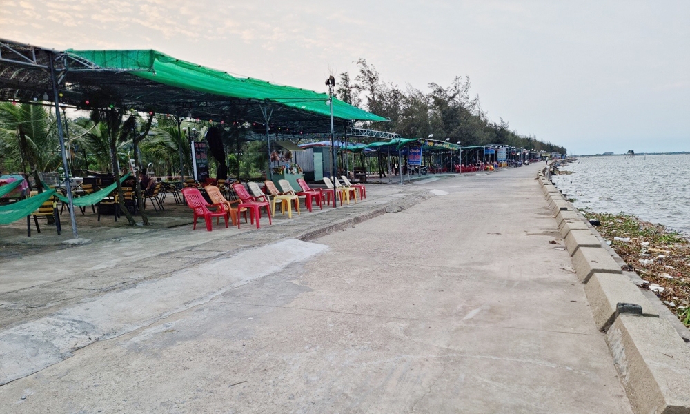 Thái Bình: Huyện Tiền Hải bảo vệ đê biển mùa mưa 2024