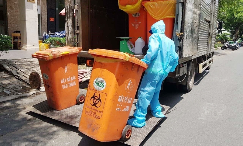 Thành phố Hồ Chí Minh: Quy định thời gian vận chuyển chất thải nguy hại
