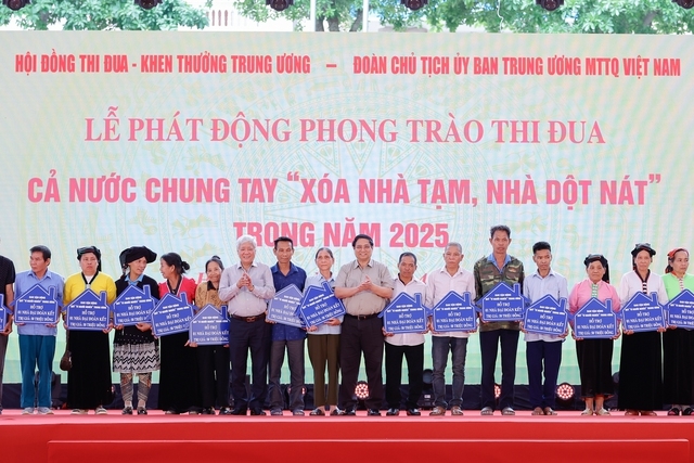 Thủ tướng Phạm Minh Chính: 'Ai có gì góp nấy' để xóa nhà tạm, nhà dột nát cho người nghèo