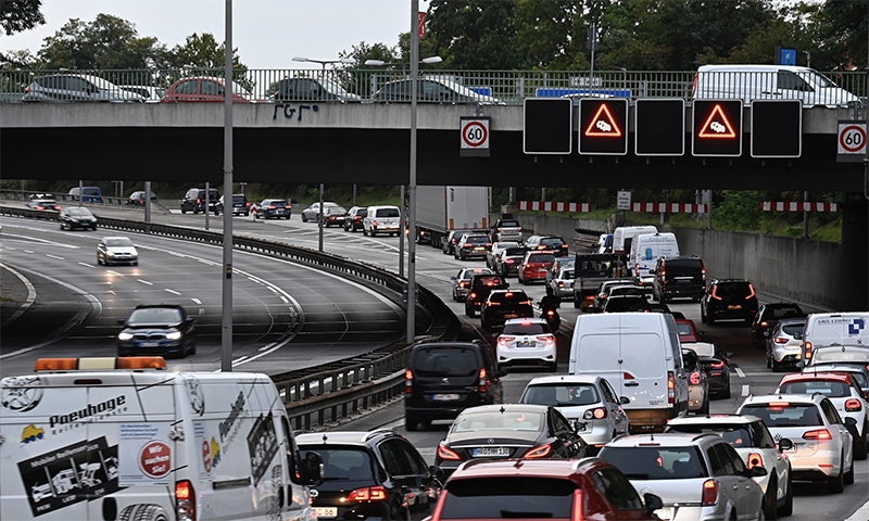 Ngắm mô hình giao thông công cộng lý tưởng tại Đức trước Euro 2024