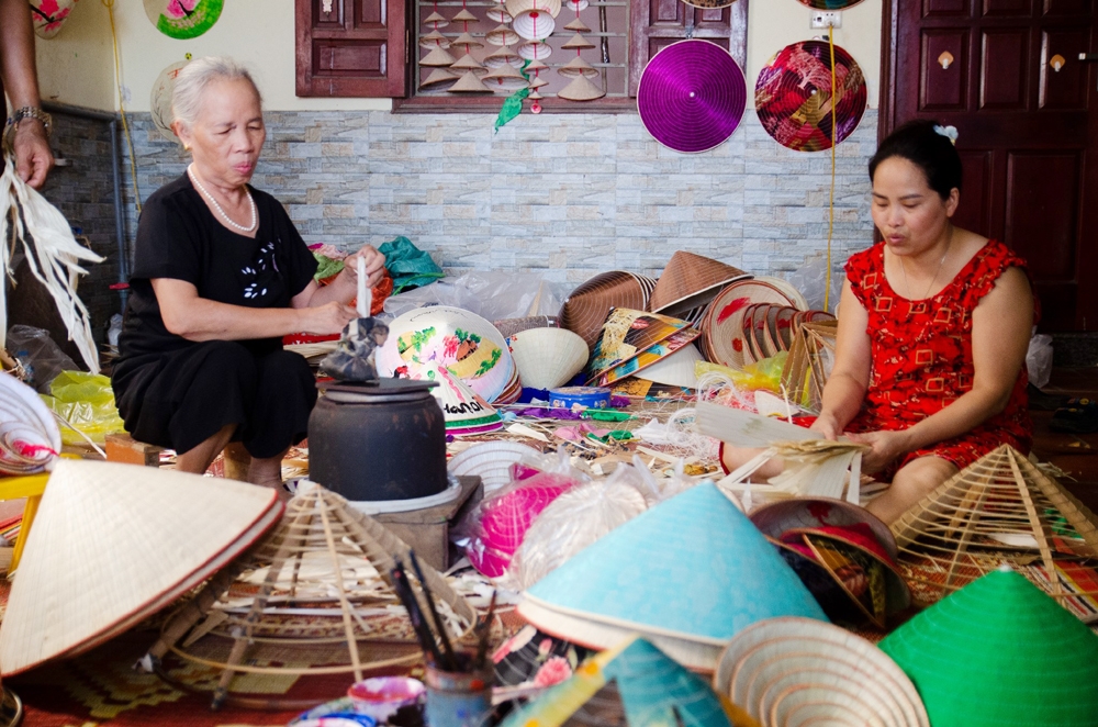 Hà Nội: Để nghề làm nón làng Chuông không bị “thất truyền”