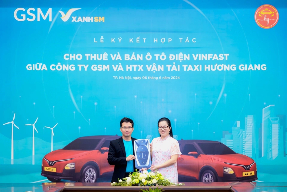 Thêm hai đối tác độc quyền của Xanh SM triển khai taxi điện tại Bắc Giang, Cà Mau