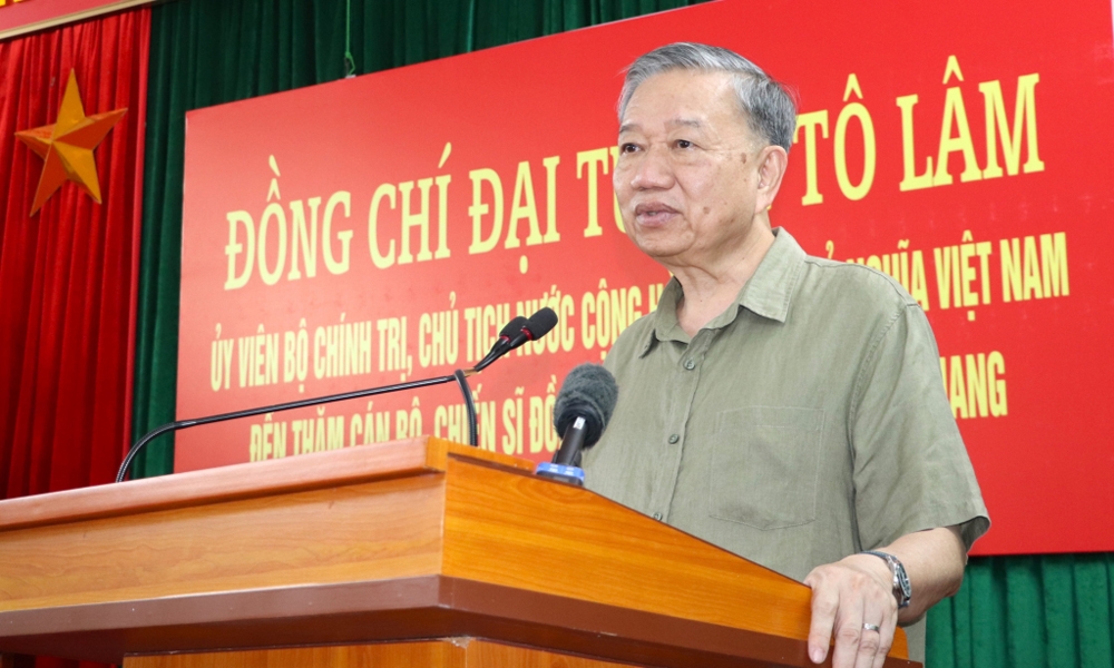 Chủ tịch nước Tô Lâm thăm Đồn Biên phòng Cửa khẩu Sóc Giang
