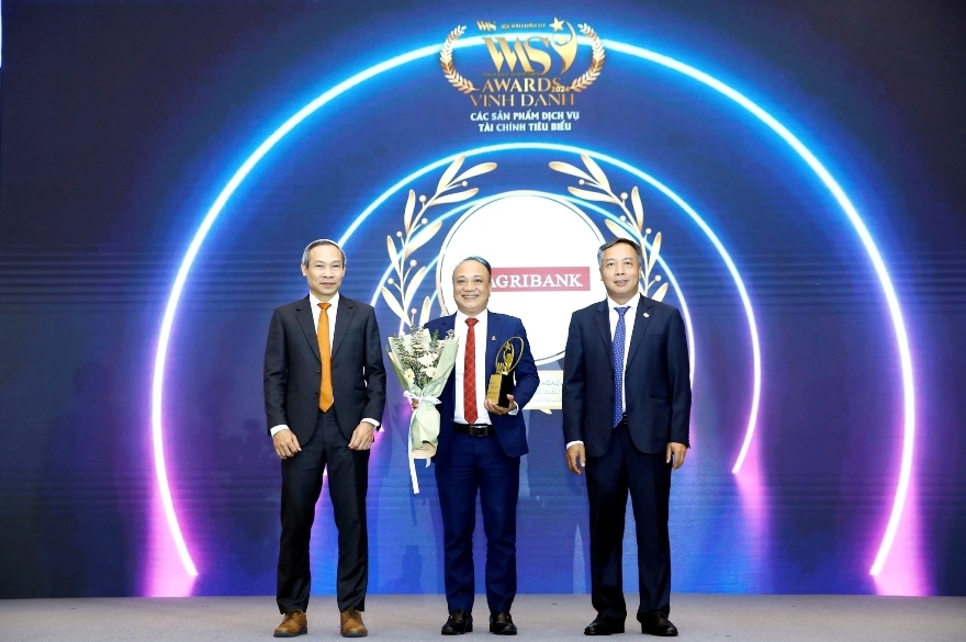 Agribank được vinh danh 3 sản phẩm dịch vụ tài chính tiêu biểu tại Diễn đàn Cấp cao Cố vấn tài chính Việt Nam – VWAS 2024
