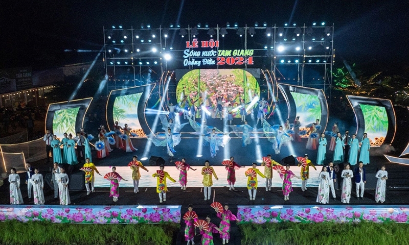 Thừa Thiên – Huế: Nhiều hoạt động đặc sắc ở lễ hội Sóng nước Tam Giang