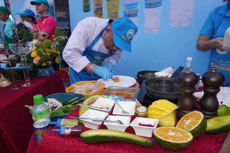 Đặc sắc Lễ hội Ẩm thực Yến sào Khánh Hòa