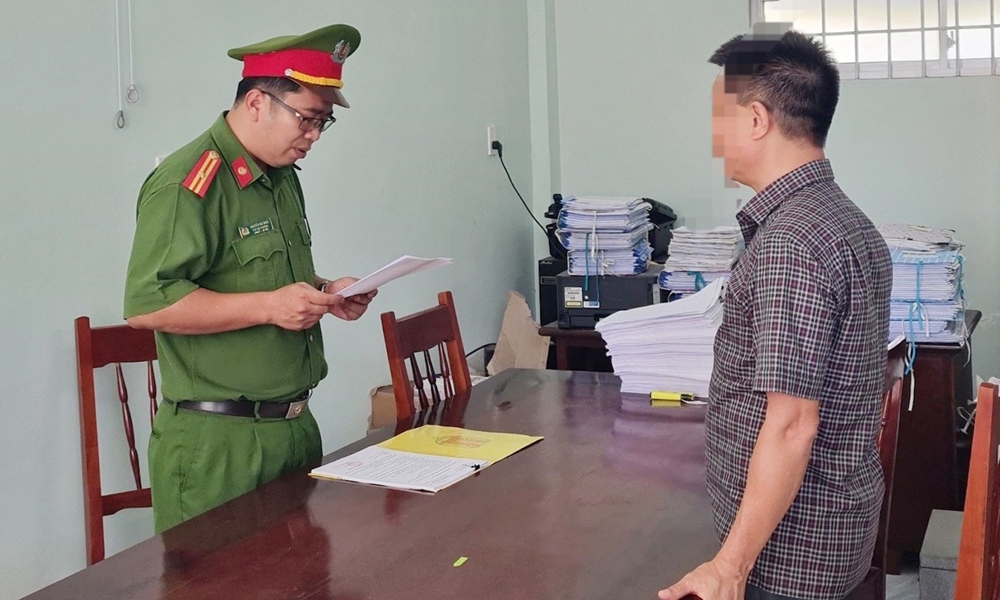 Giám đốc doanh nghiệp ở Quảng Ngãi bị khởi tố vì đưa hối lộ
