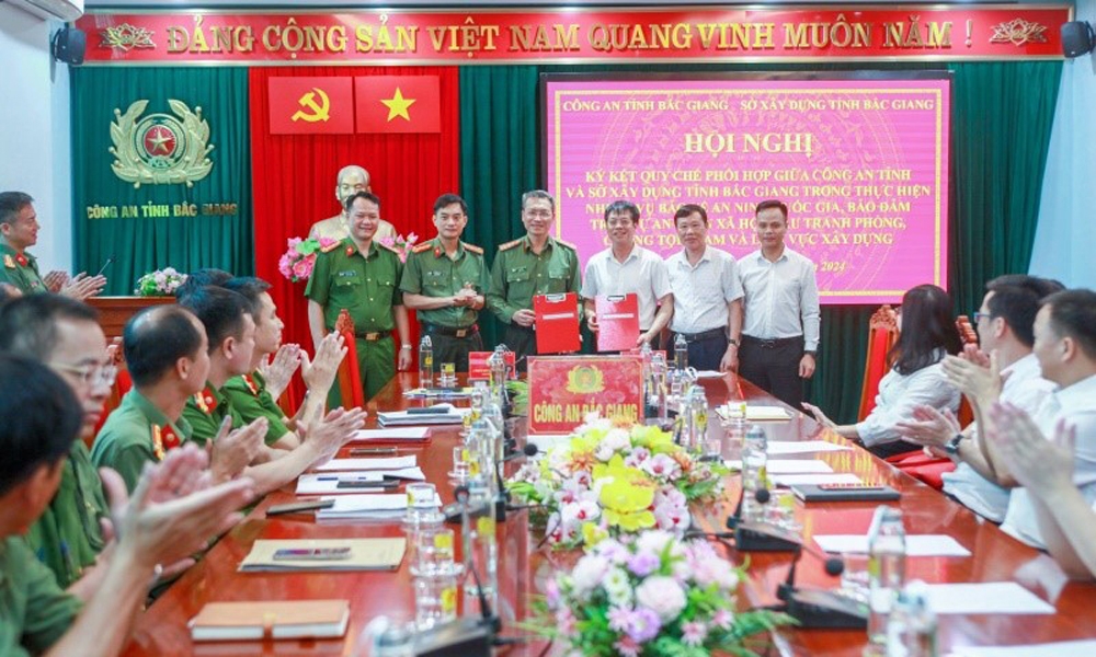 Sở Xây dựng Bắc Giang ký quy chế phối hợp với Công an tỉnh