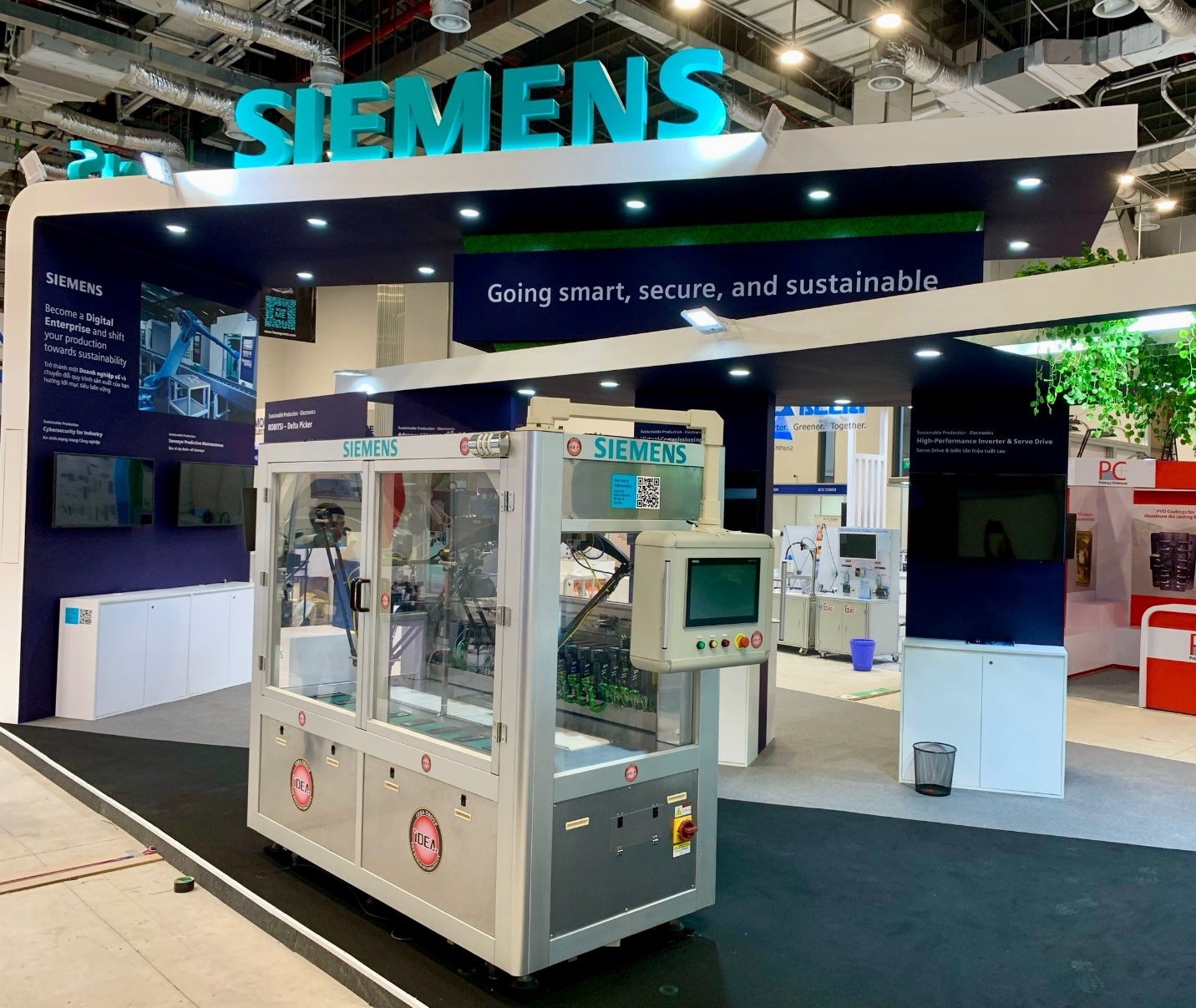 Siemens giới thiệu các giải pháp sáng tạo và bền vững cho ngành công nghiệp tại VIMF 2024