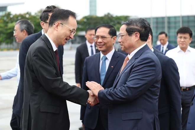 Thủ tướng Phạm Minh Chính lên đường dự WEF Đại Liên và làm việc tại Trung Quốc