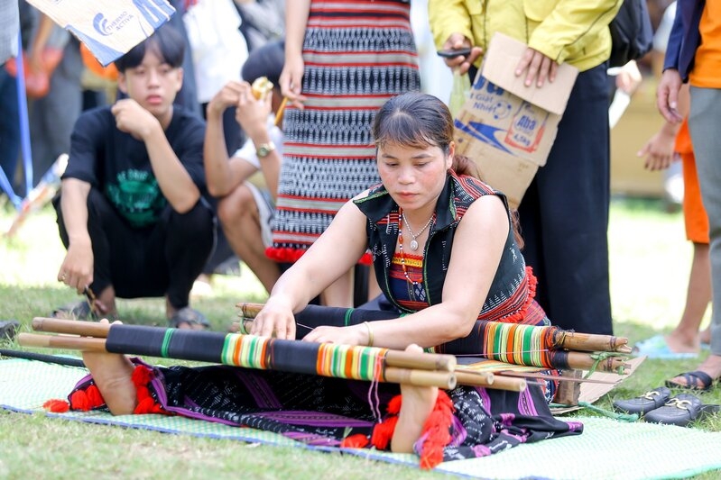 Quảng Nam: Liên hoan Âm vang cồng chiêng “Nam Giang - Lung linh sắc màu văn hóa” lần VI diễn ra trong 2 ngày