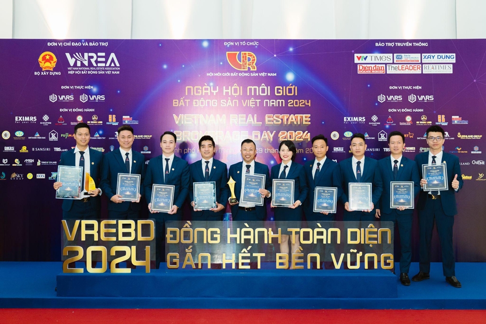 3 năm liên tiếp Mai Việt Land đại thắng giải thưởng tại Lễ vinh danh nghề Môi giới bất động sản