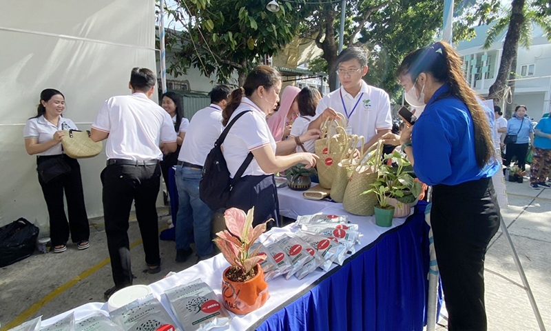 INSEE Việt Nam thực hiện chuỗi hoạt động hưởng ứng Ngày Môi trường thế giới