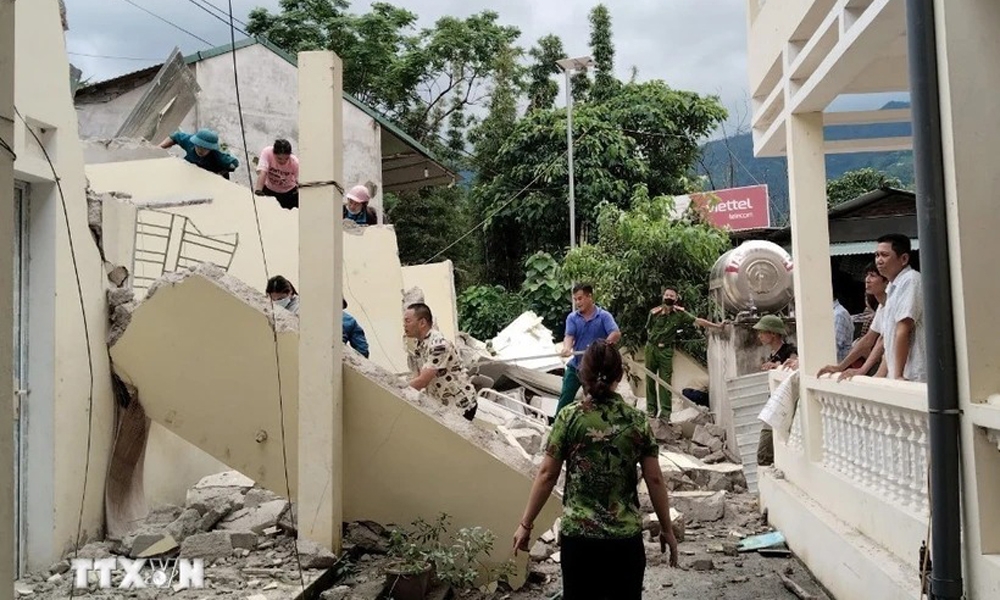 Hà Giang: Sạt lở đất làm sập nhà công vụ Trạm Y tế xã Nậm Ban
