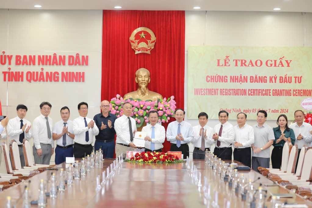 Quảng Ninh đón nhận thêm 551 triệu USD vốn FDI từ Tập đoàn Foxconn