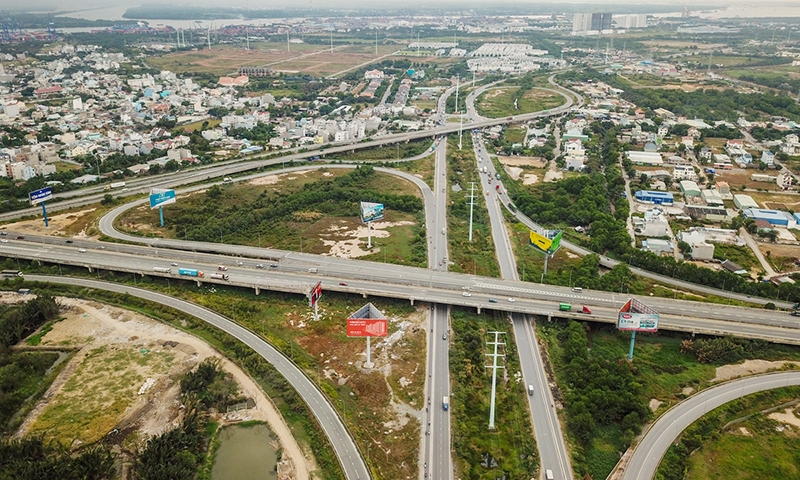 Thành phố Hồ Chí Minh điều chuyển hơn 8.400 tỷ đồng để cân bằng giải ngân đầu tư công