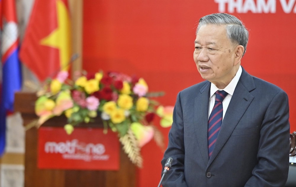Chủ tịch nước biểu dương đóng góp của Viettel tại Campuchia