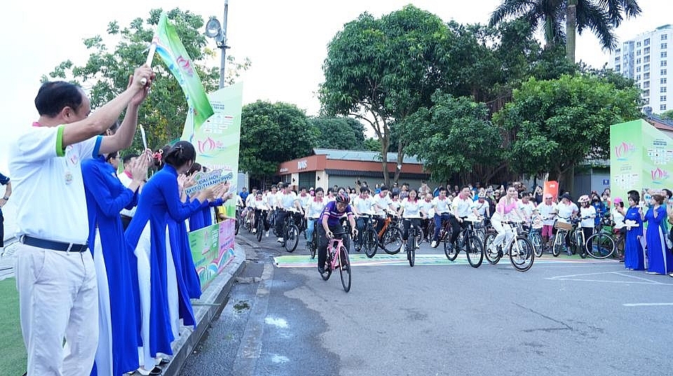 Hà Nội: Ngày hội đạp xe hành trình xanh 