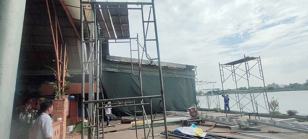 Bình Dương: 2 công trình vi phạm xây dựng dọc sông Sài Gòn ở thành phố Thuận An đã tự tháo dỡ