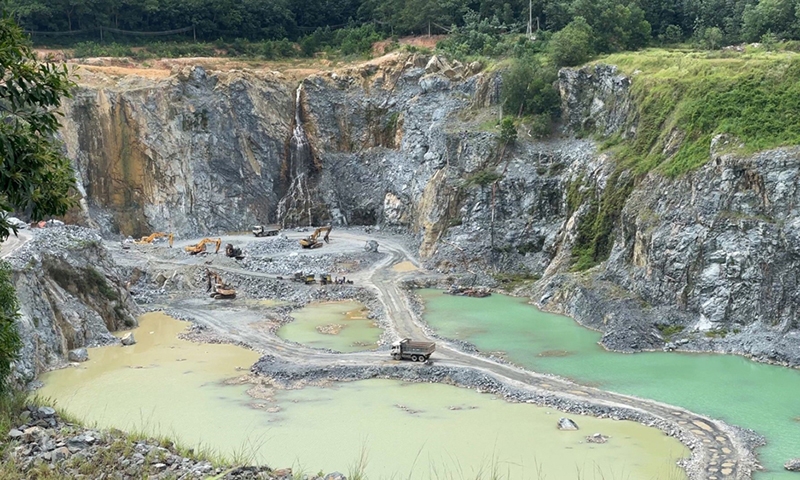 Công ty Cổ phần Khoáng sản Fico Tây Ninh khai thác khoáng sản tại mỏ đá huyện Dương Minh Châu vượt thông số thiết kế