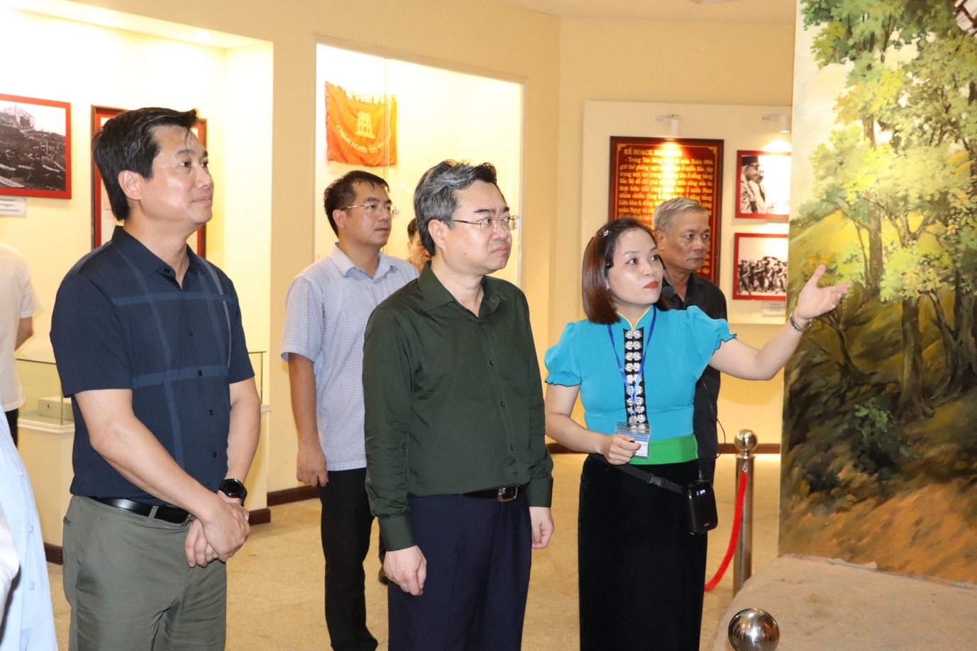 Bộ trưởng Bộ Xây dựng Nguyễn Thanh Nghị thăm, làm việc tại Điện Biên