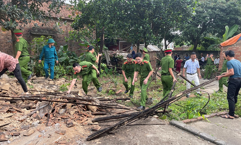 Bắc Giang: Lực lượng Công an xóa 23 nhà tạm, nhà dột nát