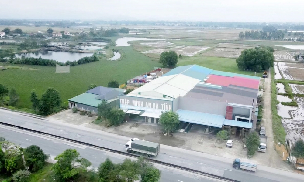 Can Lộc (Hà Tĩnh): Công ty TNHH Thương mại Tuấn Đức Phát bị xử phạt do “biến” đất nông nghiệp thành xưởng cán tôn