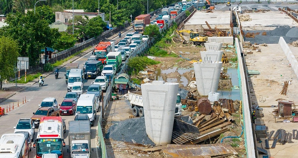 Hiện trạng nút giao 3 tầng 3.400 tỷ ở Thành phố Hồ Chí Minh sau hơn 18 tháng thi công