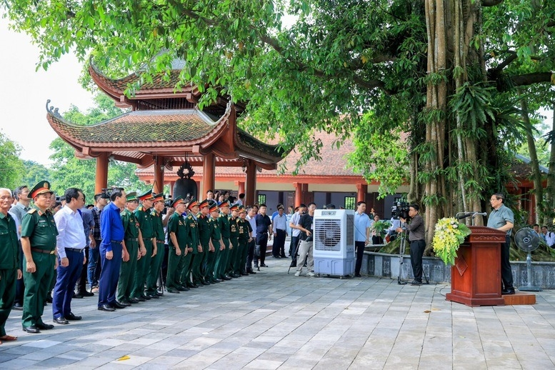 Chính sách với người có công luôn luôn được ưu tiên hàng đầu trong tổng thể chính sách an sinh xã hội*