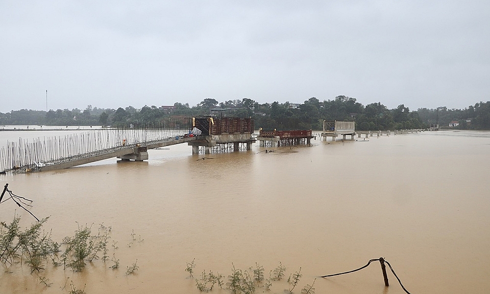 Hà Tĩnh: Chủ động ứng phó thiên tai, mưa lũ, sạt lở đất