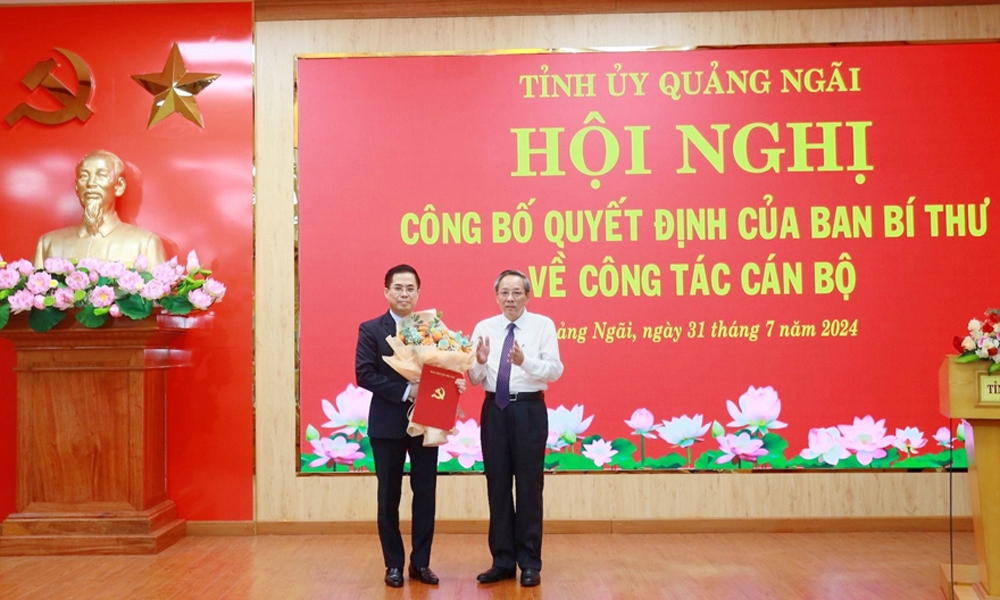 Ông Nguyễn Hoàng Giang được giới thiệu để bầu giữ chức Chủ tịch UBND tỉnh Quảng Ngãi