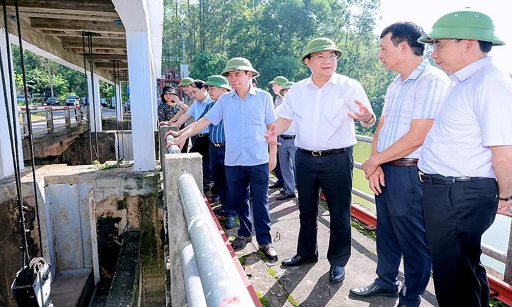 Vĩnh Phúc: Sớm cải tạo nâng cấp cầu tràn xả lũ hồ Đại Lải