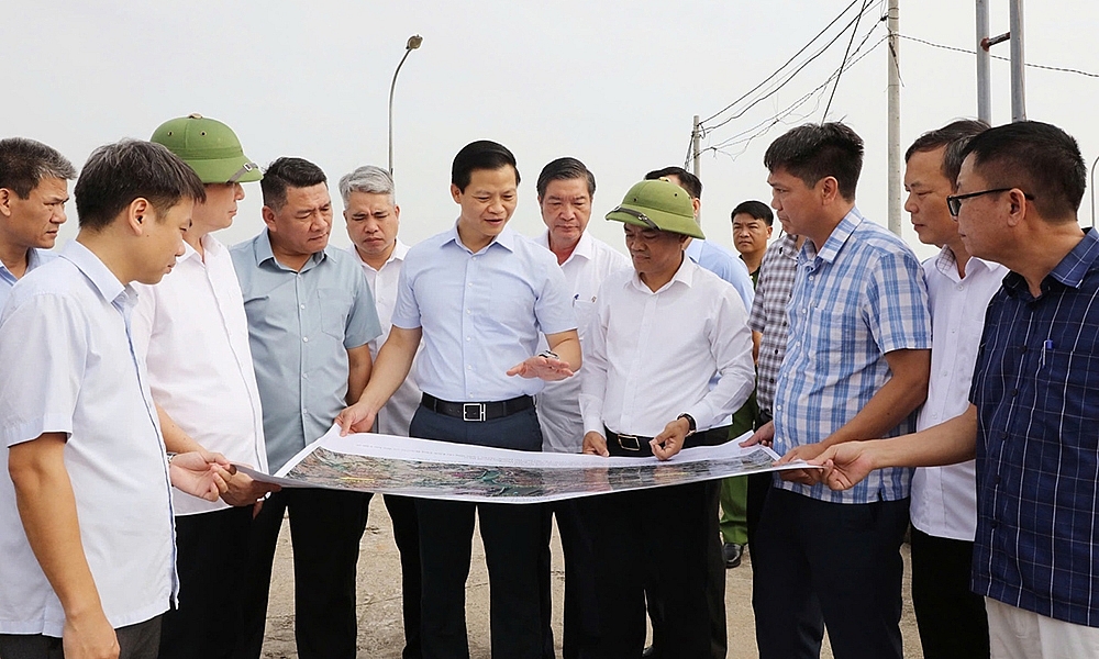 Chủ tịch UBND tỉnh Bắc Ninh chỉ đạo quyết liệt, quyết tâm hoàn thành cầu Kênh Vàng đúng dịp kỷ niệm trọng đại